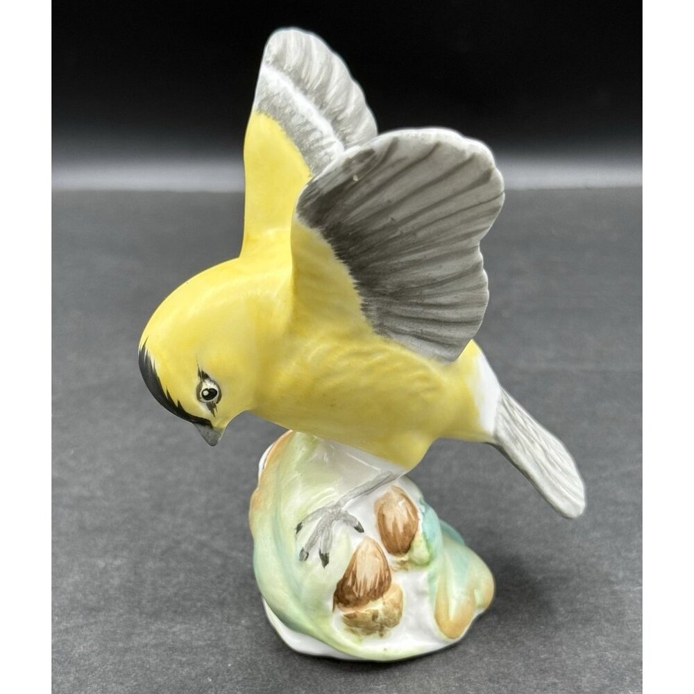 Vintage Crown Staffordshire American Goldfinch, Barbara Linley Adams, Signed